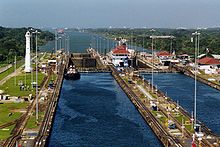 http://upload.wikimedia.org/wikipedia/commons/thumb/f/f7/Panama_Canal_Gatun_Locks.jpg/220px-Panama_Canal_Gatun_Locks.jpg